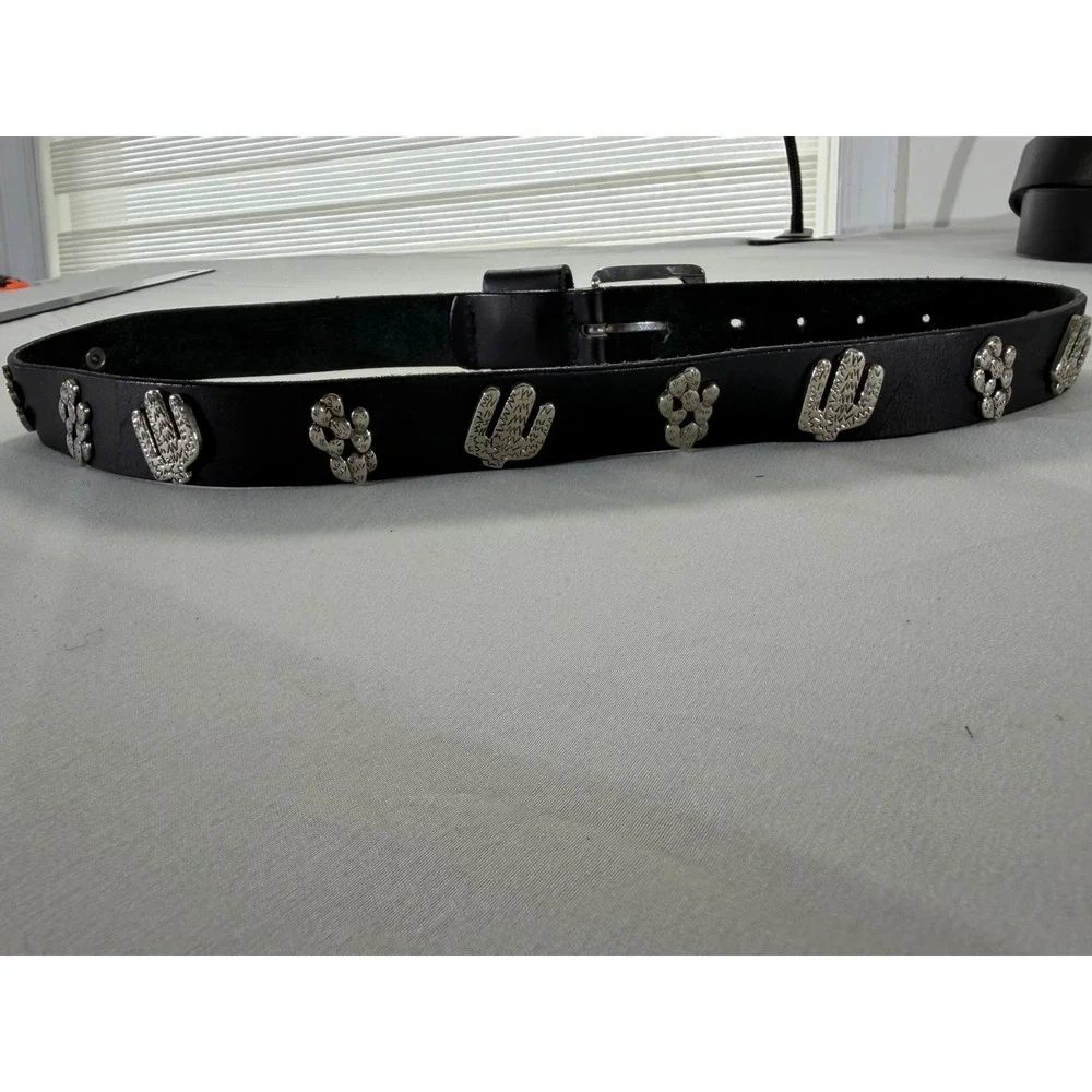 The Leather Shop Vintage Cactus Concho Belt Black Genuine Leather USA Size 30‎